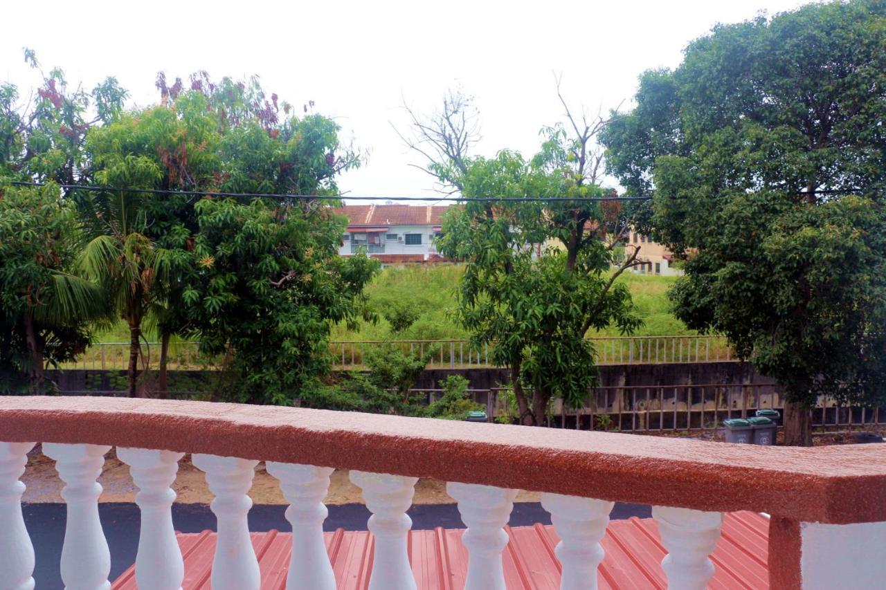 The Maple Homestay @ Kota Laksamana Melaka エクステリア 写真