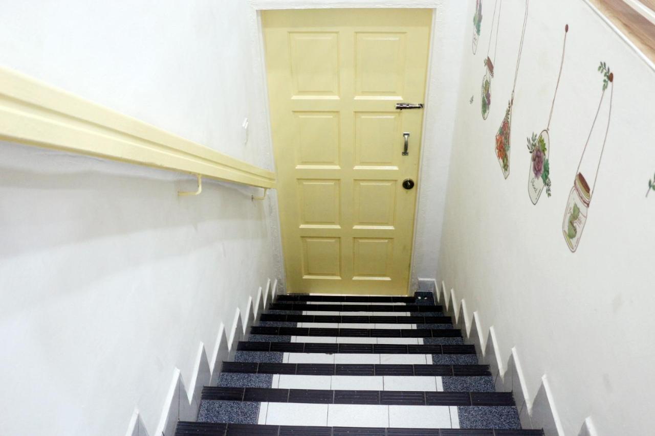 The Maple Homestay @ Kota Laksamana Melaka エクステリア 写真
